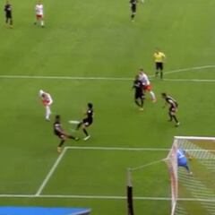 Timo Werner y otro día más en la oficina ¡derechazo imparable!