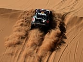 Al Attiyah reina en el caos de Roma y Sainz