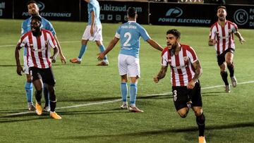 El defensa del Athletic Unai Núñez celebra su gol en Ibiza.