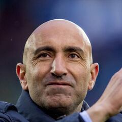 Los jugadores del Alavés empiezan a conocer su futuro