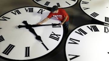 Cambio de Hora: Por qué se hace y el ajuste de los dispositivos móviles