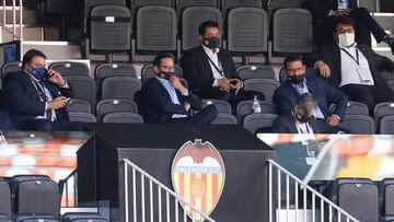 Anil Murthy, en el palco de Mestalla. 