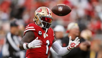 SANTA CLARA, CALIFORNIA - OCTOBER 27: Deebo Samuel Sr. #1 of the San Francisco 49ers warms up prior to a game against the Dallas Cowboys at Levi's Stadium on October 27, 2024 in Santa Clara, California. Lachlan Cunningham/Getty Images/AFP (Photo by Lachlan Cunningham / GETTY IMAGES NORTH AMERICA / Getty Images via AFP)