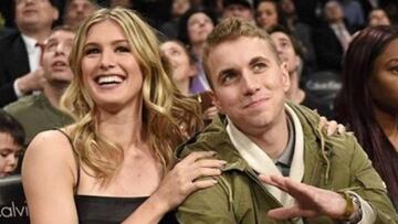 La tenista canadiense Genie Bouchard con John Goehrke, el tuitero con el que tuvo su primera cita despu&eacute;s de perder una apuesta en la final de la Super Bowl 2017.