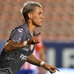 Cristian Calderón estaría amarrado con Chivas