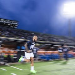 Dani Alves incrementó más del doble la asistencia en CU