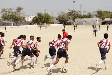 La cancha Simón Bolívar, formadora de Díaz, Teo y otros cracks