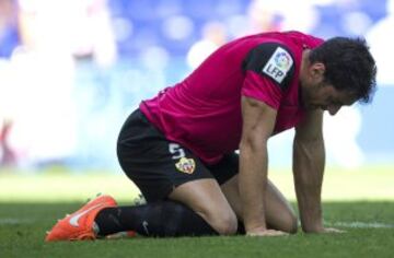 Trujillo, de la UD Almería,se lamenta de una ocasión durante el partido que disputaron contra el Espanyol, correspondiente a la 35ª jornada de Liga BBVA, esta mañana en Cornellá-El Prat.