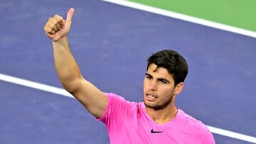 El tenista español Carlos Alcaraz celebra su victoria ante Tallon Griekspoor en la tercera ronda del Masters 1.000 de Indian Wells.