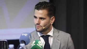 Nacho presenta el nuevo reloj de Montblanc.