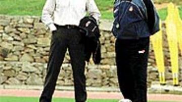 <B>ENKE NO FIRMÓ POR NADIE</B>. Sergio Morgado dijo que el fichaje de el meta alemán Robert Enke "no es imposible. No ha firmado con nadie". El Espanyol luchará por contratar al portero del Benfica.