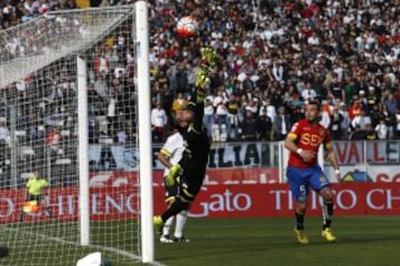 El amargo debut de Guede en Colo Colo, en imágenes