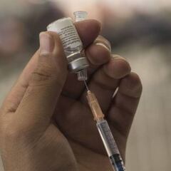 Vacunación adultos de 50 a 59 años: en qué sedes se realizará y a partir de cuándo