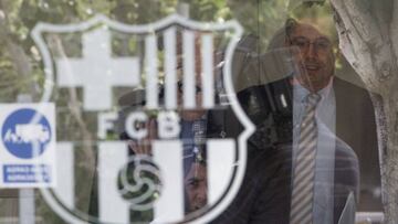 V¨ªctor Font: "El Bar?a est¨¢ en quiebra econ¨®mica y moral"