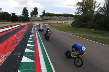 Italia manda en el ranking hist¨®rico con 124 medallas: 41 oros, 41 platas y 42 bronces. El ¨²ltimo t¨ªtulo italiano lo alcanz¨® Filippo Ganna en la contrarreloj de 2020, precisamente en su pa¨ªs, en el circuito de Imola. B¨¦lgica, con 82 (38 oros, 24 platas y 20 bronces), y Pa¨ªses Bajos, con 92 (35 oros, 36 platas y 21 bronces), le acompa?an en el podio. Espa?a ocupa el d¨¦cimo lugar de la clasificaci¨®n con 41 metales: 10 oros, 14 platas y 17 bronces.