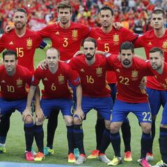 Del Bosque ensayó con el mismo once que ante República Checa