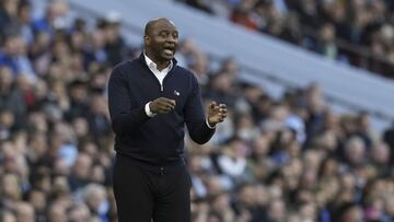 Manchester (United Kingdom), 30/10/2021.- Crystal Palace's manager Patrick Vieira reacts during the English Premier League soccer match between Manchester City and Crystal Palace in Manchester, Britain, 30 October 2021. (Reino Unido) EFE/EPA/ANDREW Y