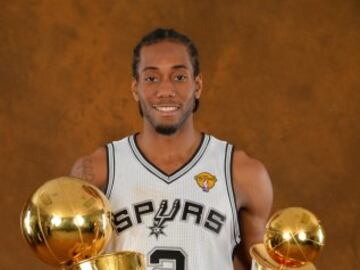 50. Kawhi Leonard (2011-...) - San Antonio Spurs | 2 veces All Star | 2 veces defensor del año | 1 anillo.