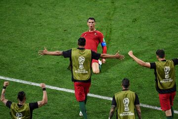 2-1. Cristiano Ronaldo celebró el segundo gol.