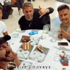 Los chicos de 'La isla de las tentaciones' se van de fiesta con la 'tentadora' Yun