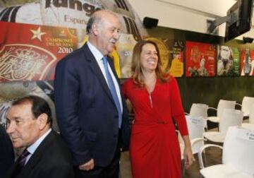 Vicente del Bosque y Ana Mu?oz, Directora General de Deportes del CSD.
