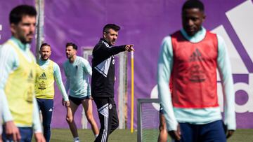 05/04/23 
ENTRENAMIENTO DEL REAL VALLADOLID 
PAULO PEZZOLANO 
