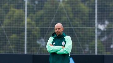 Fredi Álvarez, técnico del Celta Fortuna, durante un entrenamiento