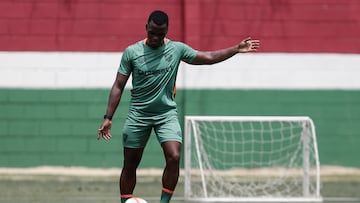 Menezes da claridad sobre Jhon Arias.