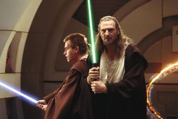 Qui-Gon Jinn junto al joven Obi-Wan.