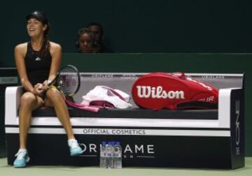 Ana Ivanovic venció a Simona Halep, pero igual quedó eliminada del Masters.