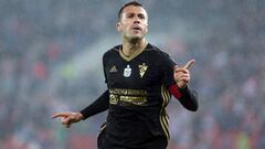 Igor Angulo alcanza los 50 goles en la Ekstraklasa