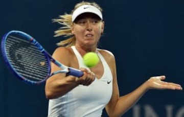 Maria Sharapova aplastó 6-0, 6-1 a Yaroslava Shvedova en segunda ronda de Brisbane.