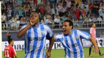 <b>CON DEDICATORIA. </b>Baptista celebra el gol chupándose el dedo, en homenaje a su hija recién nacida.