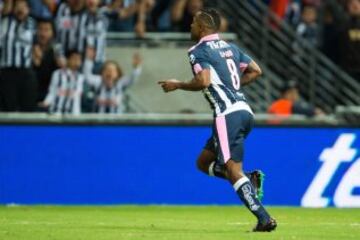 Colombiano con buenas condiciones para ser delantero.