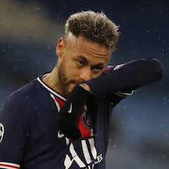 Neymar renueva hasta 2026