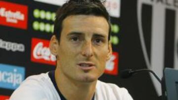 Aduriz: "Buscamos tres puntos ante un rival directo"