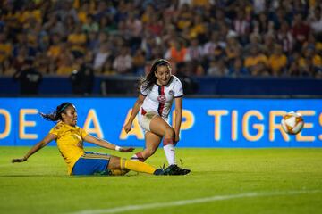 Tigres venció a Guadalajara este lunes 05 de noviembre por la noche por marcador de 2 goles por 0, esto en duelo correspondiente a la jornada 17 de la Liga MX Femenil.
