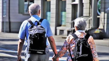 Qu&eacute; es el destope de las pensiones y c&oacute;mo afecta a las jubilaciones m&aacute;ximas y m&iacute;nimas.