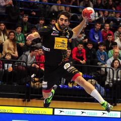 La velocidad de los españoles desborda a los argentinos