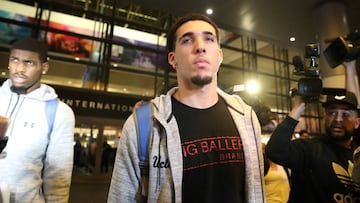 LiAngelo Ball en el aeropuerto de Los &Aacute;ngeles tras su vuelta de China.