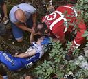 Evenepoel cae por un puente y Schachmann se choca con un coche en pleno recorrido