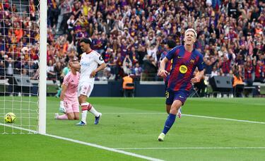 Dani Olmo celebra el 3-0 al Sevilla. 