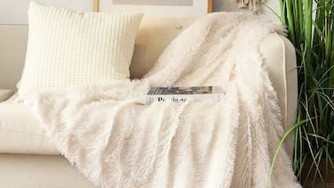 Así es la cobija de felpa con más de 20.000 valoraciones y un 32% de descuento