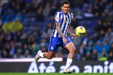 Último club: FC Oporto | Nuevo club: Al-Ahli SFC | Coste: 50 millones de euros.