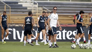 Los frentes abiertos del Madrid en la gira: Modric, la portería...