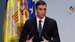 Pedro Sánchez visitó a España y entregó a Iniesta la Gran Cruz del Mérito Deportivo