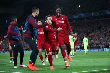 4-0. Divock Origi celebró el cuarto gol.