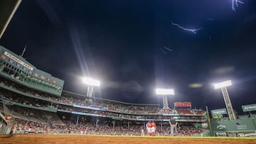 BOSTON, MA - JUNE 30: A general view of lighting in the fourth inning during a game between the Boston Red Sox and the Kansas City Royals at Fenway Park on June 30, 2021 in Boston, Massachusetts.   Adam Glanzman/Getty Images/AFP
 == FOR NEWSPAPERS, INTERN