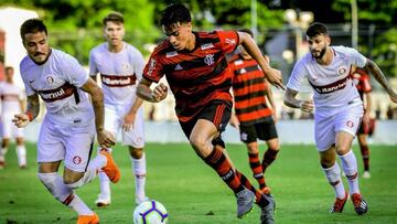 Reinier con el Flamengo. 