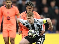 From Chelsea academy prospect to Premier League sensation, Hall neutralized Yamal in the Champions League and is now in England’s World Cup mix.